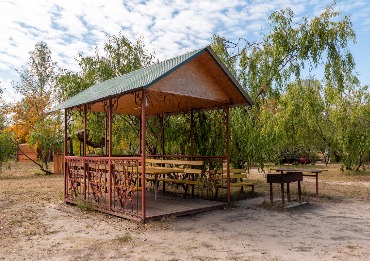 сдается беседка на 12 человек 